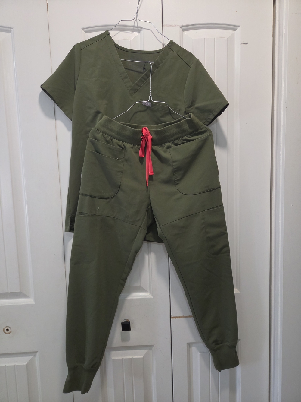 Figs Technical Collection-  Women, Olive Green Jogger Scrub Pants Set